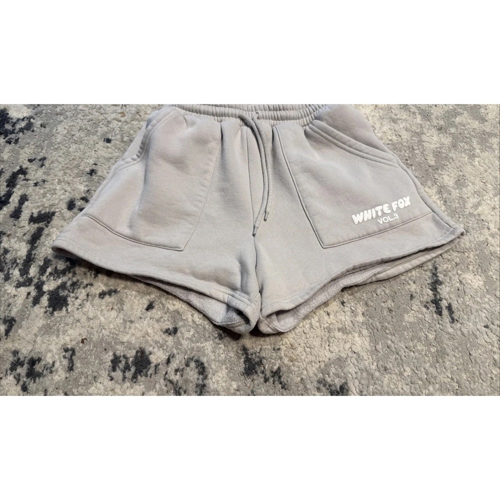 White Fox Vol 3 Lounge Shorts Womens Size Small Gray Fleece Athletic